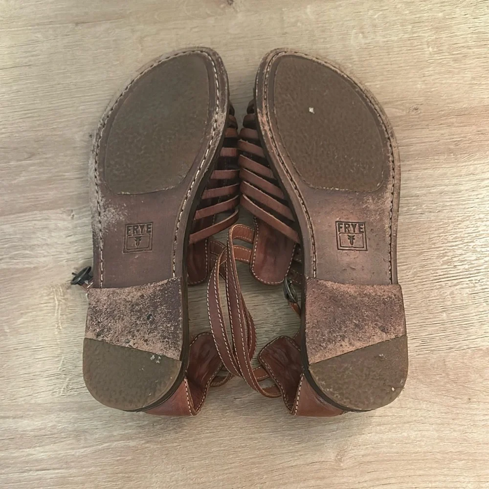 EUC Frye Kayla Huarache Sandals Brown Leather Strappy Flat - Picture 6 of 6